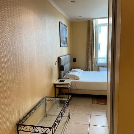 Village Croisette Apartamento *