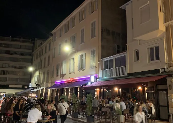 Village Croisette Daire Cannes